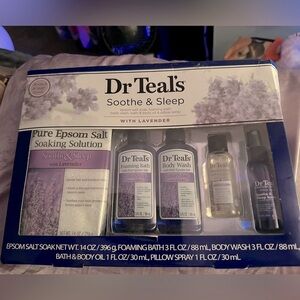 NWT- Dr. Teals Soothe and Sleep with Lavender Gift Set